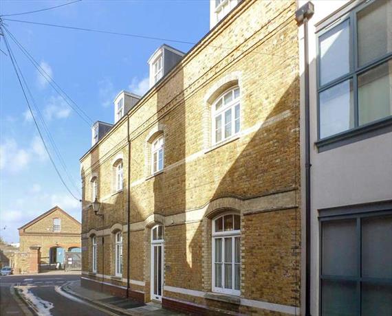 1 Bedroom Flat